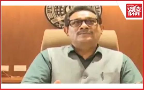 গুৱাহাটী বিশ্ববিদ্যালয়ত ধনৰ বিনিময়ত নম্বৰ কেলেংকাৰী : কি ক'লে উপাচাৰ্যই...