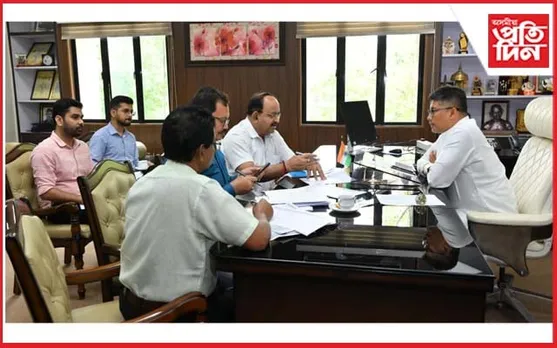 ৰাজ্যৰ কাৰ্যবাহী অভিযন্তাসকলৰ পৰা বান-খহনীয়া সন্দৰ্ভত বুজ ল'লে মন্ত্ৰী পীযুষ হাজৰীকাই