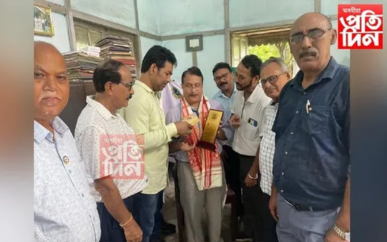 চিকিৎসক দিৱস উপলক্ষে নগাঁৱত ৩ চিকিৎসকক সম্বৰ্ধনা