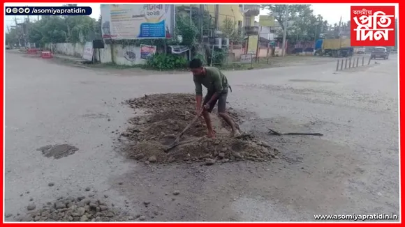 ফেচবুকৰ ইতিবাচকতাঃ ৰজাঘৰীয়াই নকৰাটো কৰি দেখুৱালে প্ৰজাই 