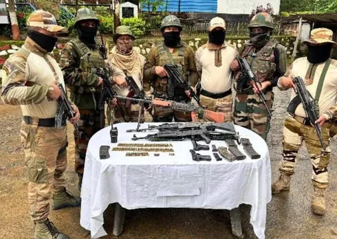 চুবুৰীয়া ৰাজ্য মণিপুৰত পুনৰ বুজন সংখ্যক অবৈধ মাৰণাস্ত্ৰ উদ্ধাৰ...