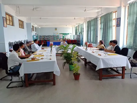 ৰঙিয়া কেন্দ্ৰীয় বিদ্যালয় পৰিচালনা সমিতিৰ সভা