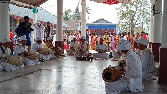 আৰম্ভ হ’ল পবিত্ৰ ভাদ মাহঃ হৰি নামৰ অমল ধ্বনিৰে মুখৰিত ৰাজ্যৰ আকাশ বতাহ…
