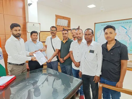 সাংবাদিক নিগ্ৰহৰ বিৰুদ্ধে সমগ্ৰ বিটিআৰত ধাৰাবাহিক প্ৰতিবাদ...