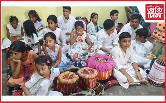 নগাঁও জিলা মইনা পাৰিজাতৰ হোলীগীতৰ কৰ্মশালাৰ সামৰণি