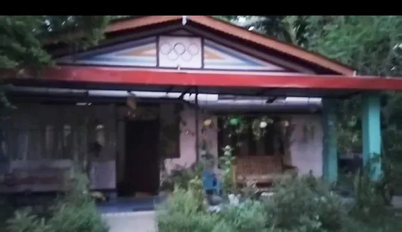 ঢকুৱাখনা আৰক্ষীলৈ বুঢ়া আঙুলি দেখুৱাই দিন দুপৰতে চোৰৰ লুটপাত...
