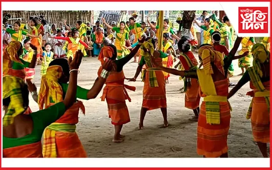 কোচ ৰাজবংশী লোকনৃত্যৰ লহৰত মুখৰিত শিমলুগুৰি কাহচৰা প্ৰাথমিক বিদ্যালয়ৰ প্ৰাংগণ