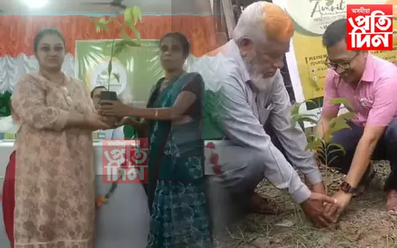মানকাচৰত জিলা প্ৰশাসনৰ উদ্যোগত অমৃত বৃক্ষ আন্দোলন...