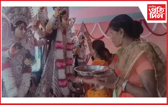 মানকাচৰ-মেঘালয়ৰ মণ্ডপে মণ্ডপে দেৱীক বিদায়ৰ প্ৰস্তুতি 