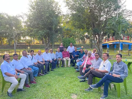 নগাঁও পলিটেকনিকত প্ৰাক্তন সতীৰ্থ সন্মিলন