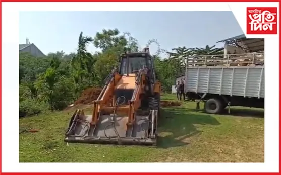 লীজত অনা এক্সেভেটৰ টুকুৰা টুকুৰকৈ কাটি বিক্ৰী কৰিলে চোৰে...