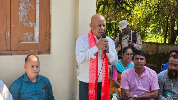 চিদলীৰ নিৰ্বাচনী প্ৰচাৰ সভাত প্ৰমোদ বড়ো আৰু হাগ্ৰামা মহিলাৰীৰ বাকযুদ্ধ