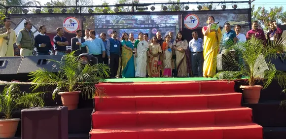 ঐতিহাসিক মুহুৰ্তৰ সাক্ষী হ’ল নুনমাটি তেল শোধনাগাৰ খেলপথাৰ, চাওক VIDEO