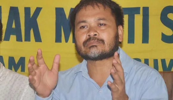 নৰীয়া গাৰেই অখিল গগৈৰ প্ৰত্যাহ্বানঃ ৩ বা ১ কোটি বাদেই, ৩ টকাও লোৱা বুলি প্ৰমাণ দিয়ক