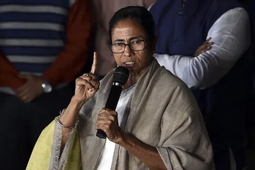 আজি উচ্চতম ন্যায়ালয়ত মমতা কাণ্ডৰ বিৰুদ্ধে চিবিআইয়ে তৰা গোচৰৰ শুনানি