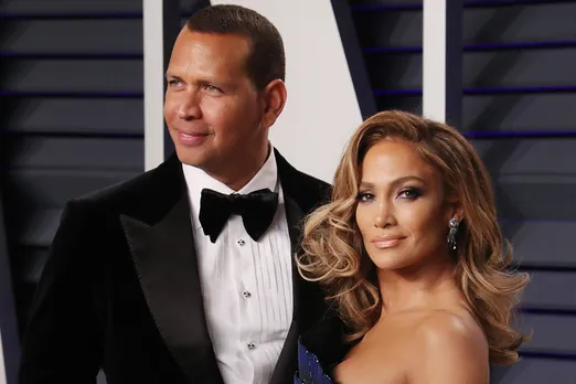 বিয়াৰ বাবে সাজু জেনিফাৰ ল’পেজ, ভাবীস্বামী ৰোড্ৰিগেজৰ সৈতে ভাইৰেল Photo