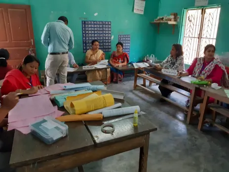 নিৰ্বাচন আয়োগৰ চমকঃ শিৱসাগৰত ৬ ভোটকেন্দ্ৰত নাছিল কোনো পুৰুষ কৰ্মচাৰী