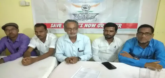 শ্ৰমিকক মৃত্যুৰ মুখলৈ থেলা বিজেপিক ভোট নিদিবঃ কাগজ কল কৰ্মচাৰী ইউনিয়নৰ আহ্বান..