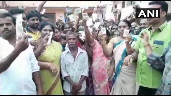 ভোটাৰ লিষ্টত নাই একাংশ ভোটাৰৰ নাম, ভোটগ্ৰহণ কেন্দ্ৰতেই তীব্ৰ প্ৰতিবাদ…