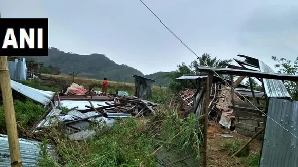 মণিপুৰত ধুমুহাৰ তাণ্ডৱ, নিহত ৩