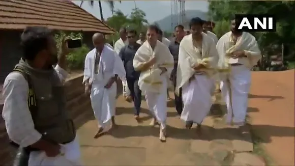 পুৱাই ৰাহুল গান্ধীৰ মন্দিৰ দৰ্শন…