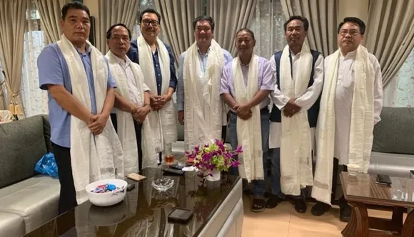 অৰুণাচলত বিজেপিৰ নতুন চৰকাৰ গঠনৰ কুচকাৱাজ, মুখ্যমন্ত্ৰী পেমা খান্দুৰ পদত্যাগ…