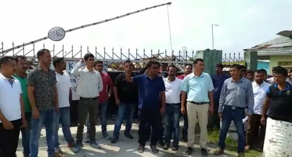 ডনেশ্যন, ইলেকশ্যনত ৰাষ্ট্ৰীয় ঘাইপথৰ পুঁজি! ধন নোপোৱা ঠিকাদাৰে তলা মাৰিলে টি কে ইঞ্জিনিয়াৰিঙৰ ২ কাৰ্যালয়ত, VIDEO