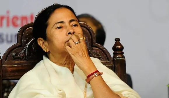 ‘২০২১ৰ পূৰ্বে পশ্চিম বংগত ভংগ হ’ব পাৰে মমতা চৰকাৰ…’