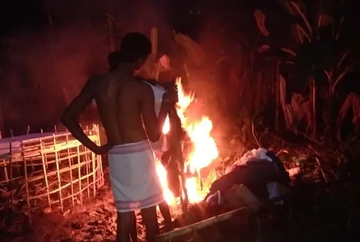 সন্ধান নোলাল মৃতদেহৰ, অৰুণাচলত  দুৰ্ঘটনাত নিহত লখিমপুৰৰ ঘনকান্ত নেওগৰ আত্মীয়ই জুমুঠিৰে কৰিলে শৱদেহ সৎকাৰ