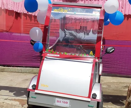 দেৰগাঁৱৰ আফাজুৰ ৰহমানৰ প্ৰযুক্তিবিদ্যাৰে চমকঃ ঘন্টাত ৩৫ কিলোমিটাৰ বেগী সৌৰশক্তিত চালিত বাহন উদ্ভাৱন