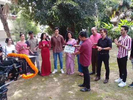 জ্যোতি চিত্ৰবনত এন কে প্ৰডাকচনৰ নতুন কথাছবি ‘দা শ্লেম বুক’ৰ মহুৰত সম্পন্ন…