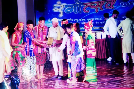 উত্তৰ প্ৰদেশৰ ৰঙ্গোৎসৱত উজ্বলিল ওদালগুৰিৰ শিল্পী দল
