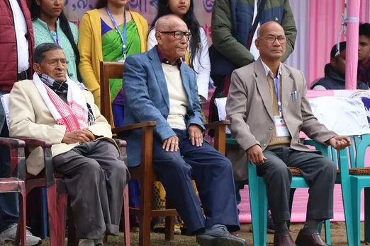 সংস্কৃতি কেৱল কিতাপৰ পাততহে আছেঃ ঢকুৱাখনা গ্ৰন্থমেলাৰ অন্তৰংগ আলাপ অনুষ্ঠানত হোমেন বৰগোহাঞি…