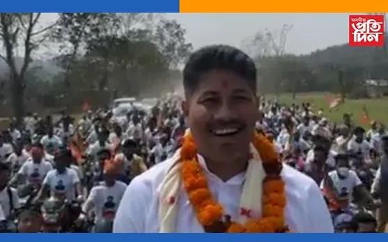 কিছু সময় পিছত মনোনয়ন দাখিল কৰিব পীয়ুষ হাজৰিকাই…