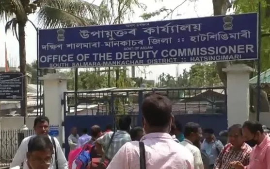 তৃতীয় পৰ্যায়ৰ ভোটগ্ৰহণৰ বাবে সাজু দক্ষিণ শালমাৰা আৰু মানকাচৰ জিলা প্ৰশাসন…