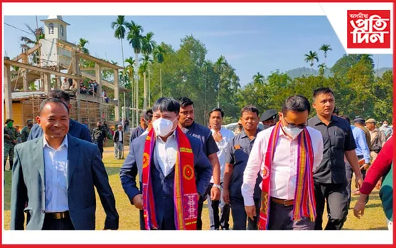 সীমান্ত উন্নয়ন মন্ত্ৰী অতুল বৰাৰ সন্মুখত অসমত নথকাৰ হুংকাৰ অসম-মেঘালয় সীমান্তৰ গাওঁবাসীৰ…