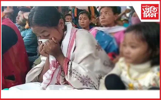 পদোন্নতিৰ বাবেই বনকৰ্মীয়ে হত্যা কৰিলে বৰসিঙক ! কোলাত ৮ মহীয়া কেচুৱা লৈ বৰসিঙৰ পত্নীৰ প্ৰতিবাদ…