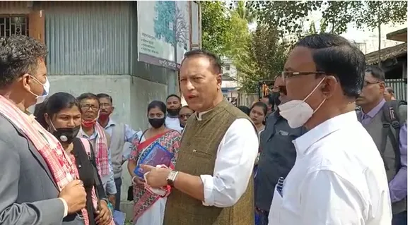 বিজেপি কৰ্মীৰ বিৰুদ্ধে এজাহাৰ দাখিল সাংসদ প্ৰদ্যুৎ বৰদলৈৰ…