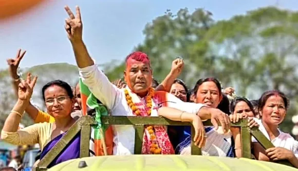 স্বৰূপ কোঁৱৰলৈ নৱগঠিত ঢকুৱাখনা পৌৰসভাৰ চেয়াৰমেন পদ!