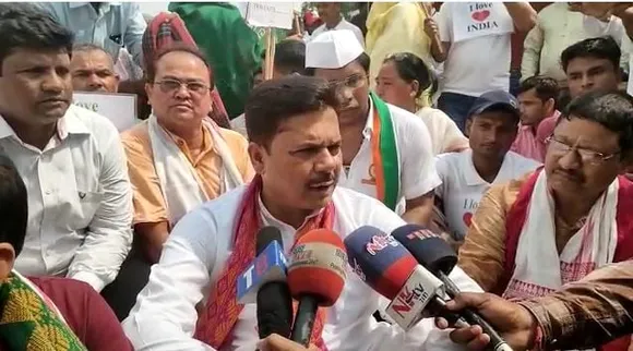 জিগনেশ মিৱানীক বিনাচৰ্তে মুকলি কৰি দিবলৈ দাবী কংগ্ৰেছৰ