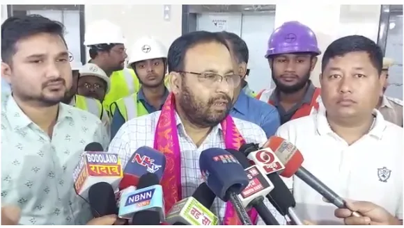 নিৰ্মীয়মান কোকৰাঝাৰ কৰ্কট চিকিৎসালয়ৰ অগ্ৰগতিৰ বুজ  ল’লে মন্ত্ৰী কেশৱ মহন্তই