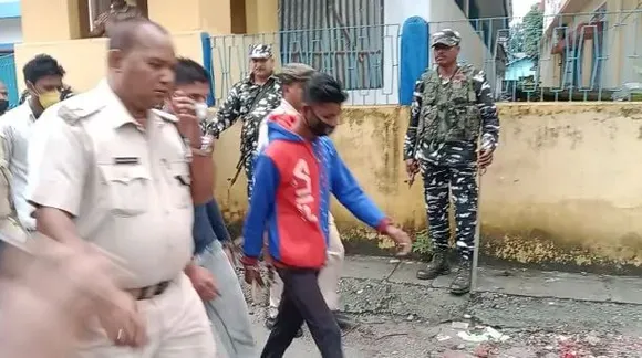 ২ কিশোৰীক বলাৎকাৰ কৰি হত্যা, ৰাজ্য কঁপোৱা কাণ্ডৰ ৰায়দান…