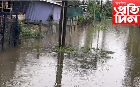 কৃত্ৰিম বানত  জলমগ্ন সাৰ উদ্যোগৰ আবাসিক এলেকা…