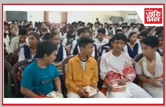 বাক্সা আৰু পাঞ্জাৱ লুধিয়ানাৰ আগশাৰীৰ বিদ্যালয়ৰ  ছাত্ৰ-ছাত্ৰীৰ মাজত মত বিনিময়