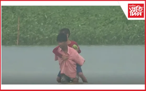 মানকাচৰত ব্ৰহ্মপুত্ৰৰ জলস্তৰৰ বিপদসীমা অতিক্ৰম, কেইবাখনো গাঁও জলমগ্ন…