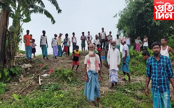 চিৰাঙত ব্যাপক দুৰ্নীতি, বানত ক্ষতিগ্ৰস্ত সকলৰ বিপৰীতে আনে পালে সাহায্য…