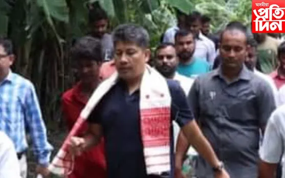 জাগীৰোড সমষ্টিৰ বিভিন্ন অঞ্চল পৰিদৰ্শন মন্ত্ৰী পিযুষ হাজৰিকাৰ…