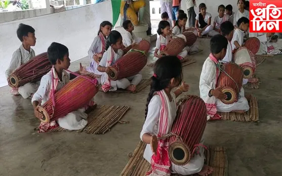 নাৰায়ণপুৰৰ বৰপথাৰত সত্ৰীয়া গীত-নৃত্য কৰ্মশালাৰ সামৰণি…