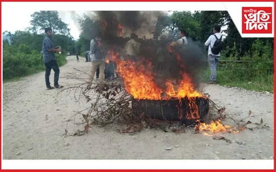 ৪০ জনীয়া অৰুণাচলী দুৰ্বৃত্তৰ দলে চোকা অস্ত্ৰৰে আক্ৰমণ কৰিলে অসমৰ যুৱককঃ ব্যৱস্থা গ্ৰহণ কৰা নাই প্ৰশাসনে…