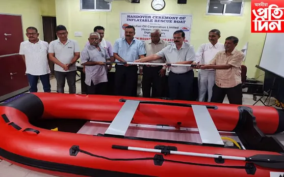 অসম পৰ্বতাৰোহণ সন্থাক ডিগবৈ তেল শোধানাগাৰৰ উন্নতমানৰ নাওঁ অৰ্পণ…